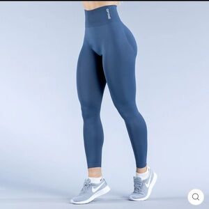 DFYNE blue legging
